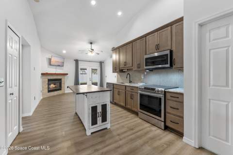 2470 Forest Run Drive, Melbourne FL - photo 13 of 46