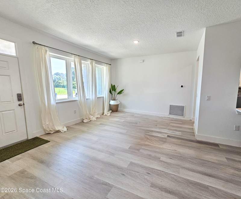 5 bedroom Single Family Residence at 1370 Cogan Drive, Port Malabar Unit 24, Palm Bay — photo 3