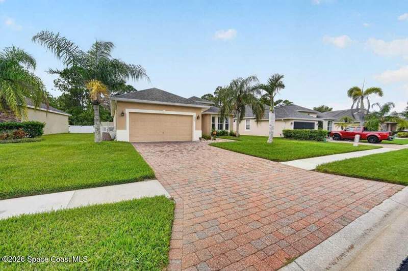 3 bedroom Single Family Residence at 228 Abernathy Circle, Replat of Holly Trace Bayside Lakes, Palm Bay — photo 5
