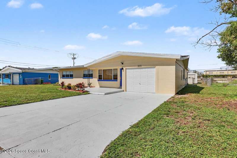 4 bedroom Single Family Residence at 303 Prospect Avenue, Royal Garden Homes, Cocoa — photo 1