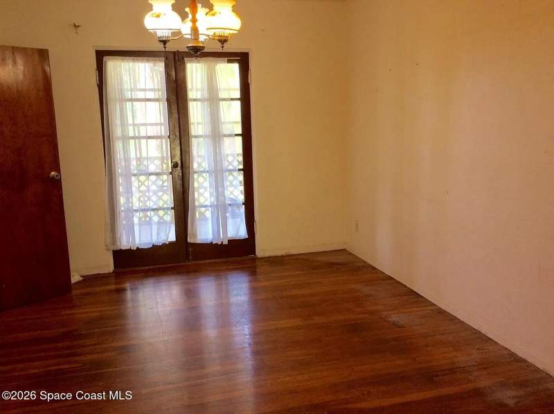 5 bedroom Single Family Residence at 511 E Melbourne Avenue, Hallwood Place, Melbourne — photo 2