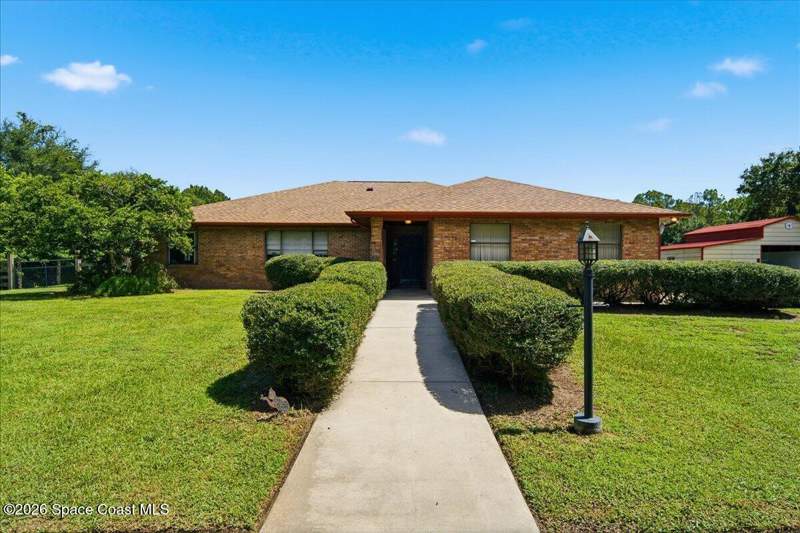 3 bedroom Single Family Residence at 2785 Beran Lane, Malabar, Malabar — photo 2