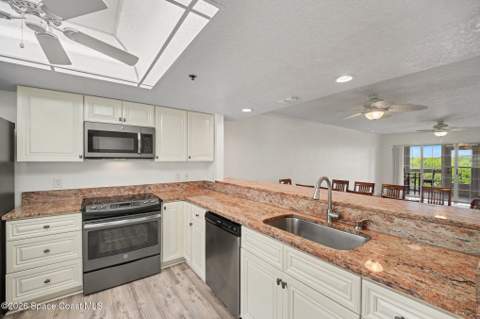 660 S Brevard Avenue #1513, Cocoa Beach FL - photo 17 of 54