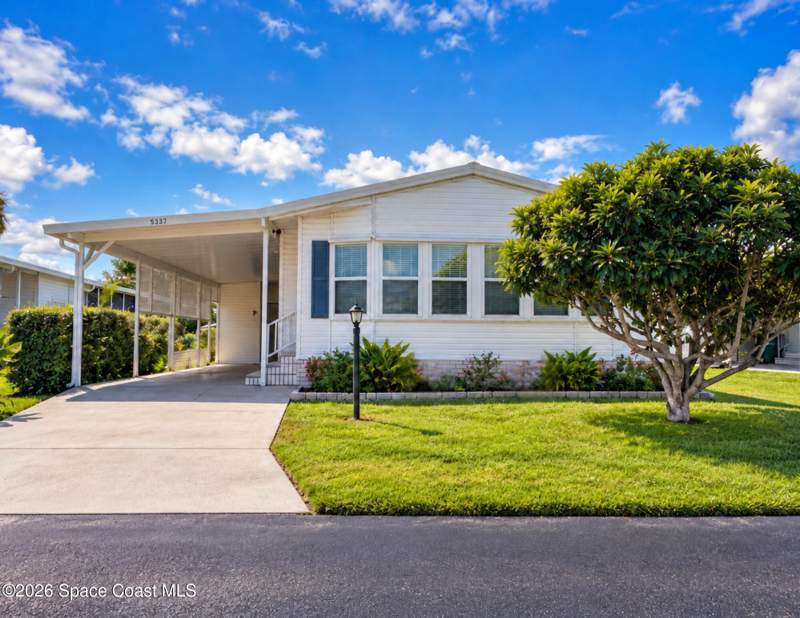 2 bedroom Manufactured Home at 5337 Bison Street #P14, Snug Harbor Lakes Condo, Micco — photo 3