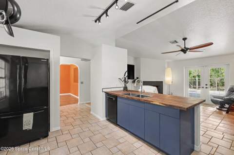 4470 Mooney Lane, Grant-Valkaria FL - photo 11 of 41