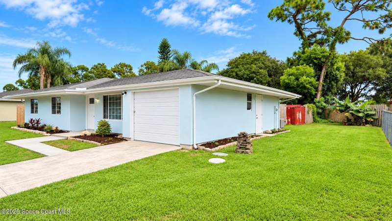 4 bedroom Single Family Residence at 907 Gatewood Court, Port Malabar Country Club Unit 7, Palm Bay — photo 2