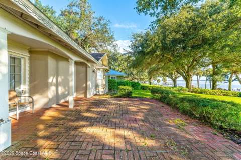925 N Indian River Drive, Cocoa FL - photo 16 of 35