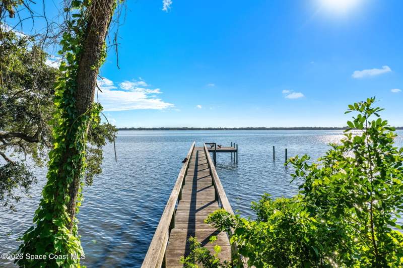 4 bedroom Single Family Residence at 925 N Indian River Drive, Cocoa, Cocoa — photo 5