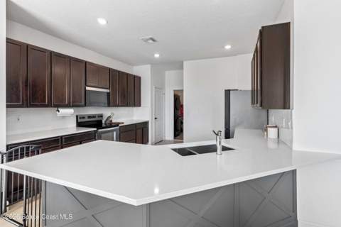 3728 Grappler Circle, Palm Bay FL - photo 8 of 36