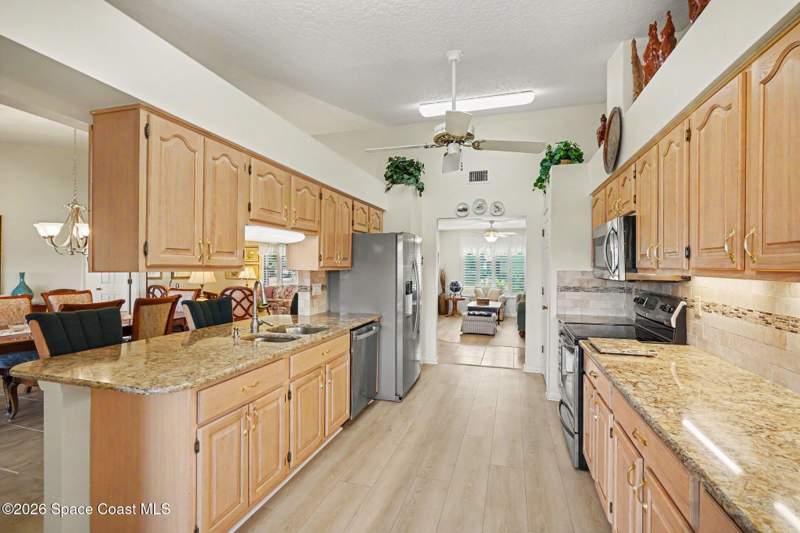 4 bedroom Single Family Residence at 1634 Frontier Drive, Indian River Colony Club Pud Phase 2 Unit 4, Melbourne — photo 5