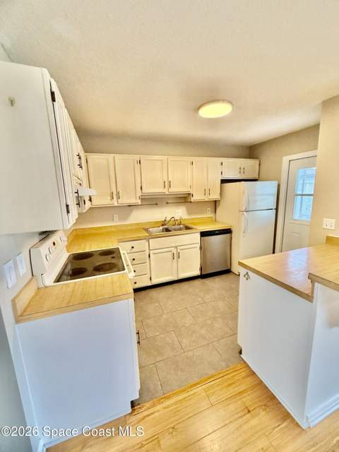 1514 Manor Drive, Palm Bay FL - photo 8 of 20