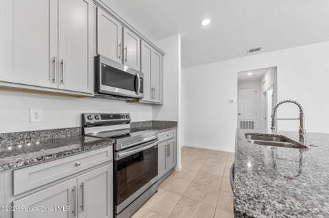 4090 Heath Place, Titusville FL - photo 9 of 33