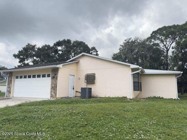 4 bedroom Single Family Residence at 1200 Nienburg Avenue, Port Malabar Unit 48, Palm Bay — photo 2