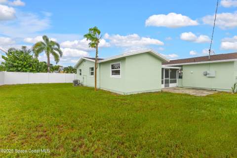 2356 Lakeview Drive, Melbourne FL - photo 7 of 49