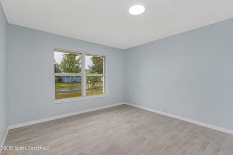 2356 Lakeview Drive, Melbourne FL - photo 11 of 49