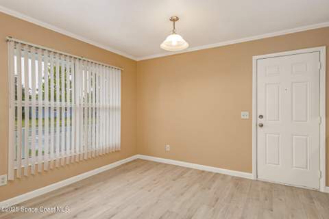 2356 Lakeview Drive, Melbourne FL - photo 13 of 49