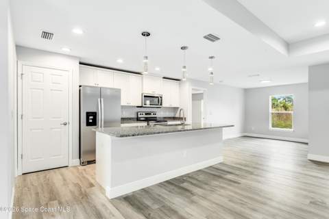 990 Tolson Street, Palm Bay FL - photo 9 of 42