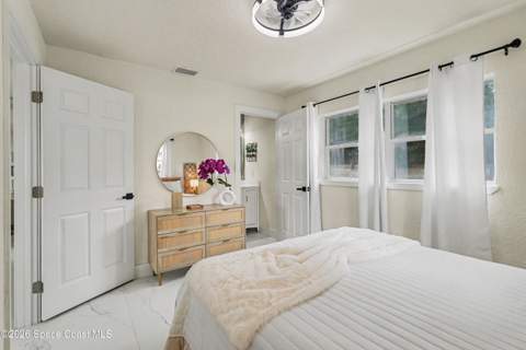 990 Sparkman Street, Melbourne FL - photo 10 of 25