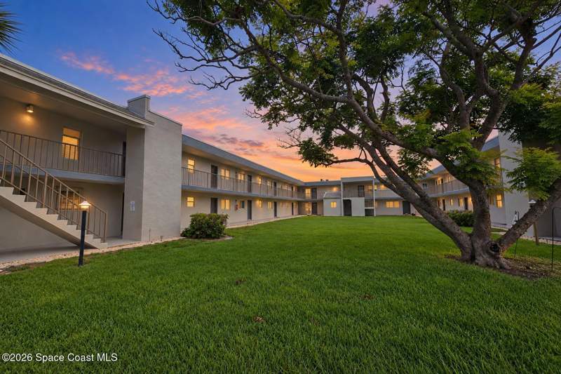1 bedroom Condominium at 3001 Thrush Drive #224, Pinewood Village of Melbourne Condo No 2, Melbourne — photo 2