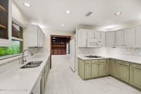 3130 Saunders Place, Titusville FL - photo 14 of 47