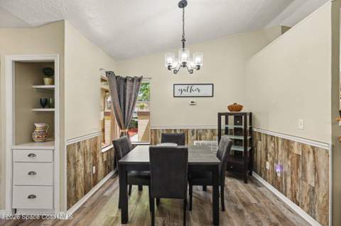 594 Pine Forest Court, Melbourne FL - photo 6 of 39