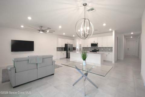 560 Veridian Circle, Palm Bay FL - photo 14 of 33