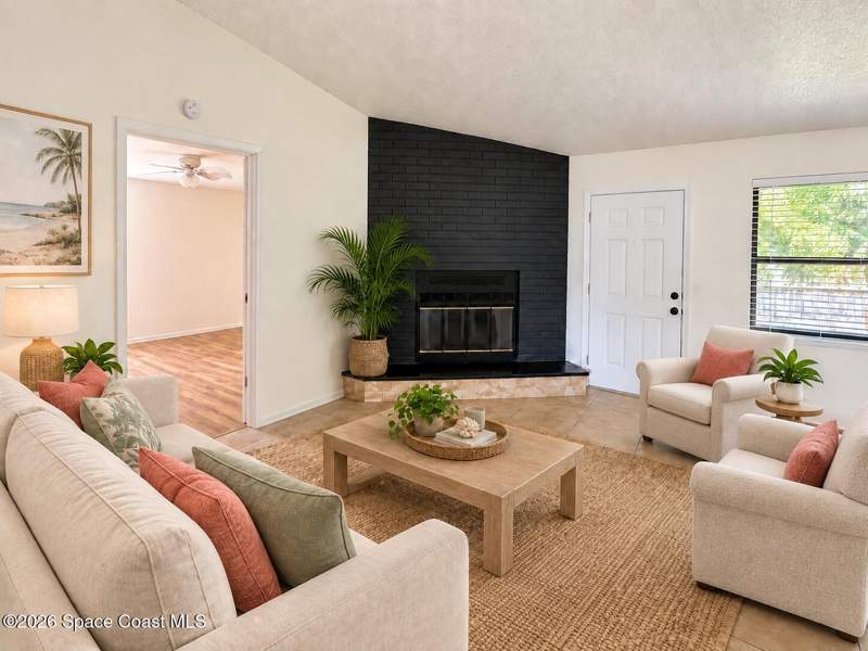 3 bedroom Single Family Residence at 4365 Westlake Drive, Hickory Trails Sec 2, Titusville — photo 2