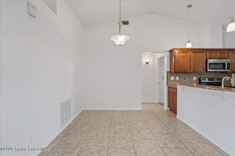 816 Hunters Creek Drive, Melbourne FL - photo 7 of 23