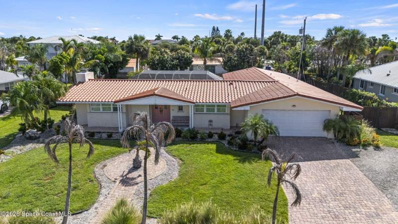3 bedroom Single Family Residence at 319 Hibiscus Trail, River Colony East, Melbourne Beach — photo 3