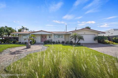 319 Hibiscus Trail, Melbourne Beach FL - photo 7 of 58