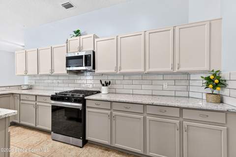 2410 Summer Brook Street, Melbourne FL - photo 23 of 69