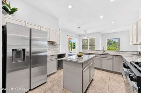 2410 Summer Brook Street, Melbourne FL - photo 9 of 69