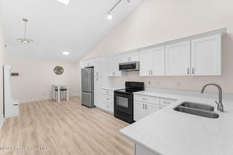 92 Anchor Drive, Indian Harbour Beach FL - photo 8 of 23