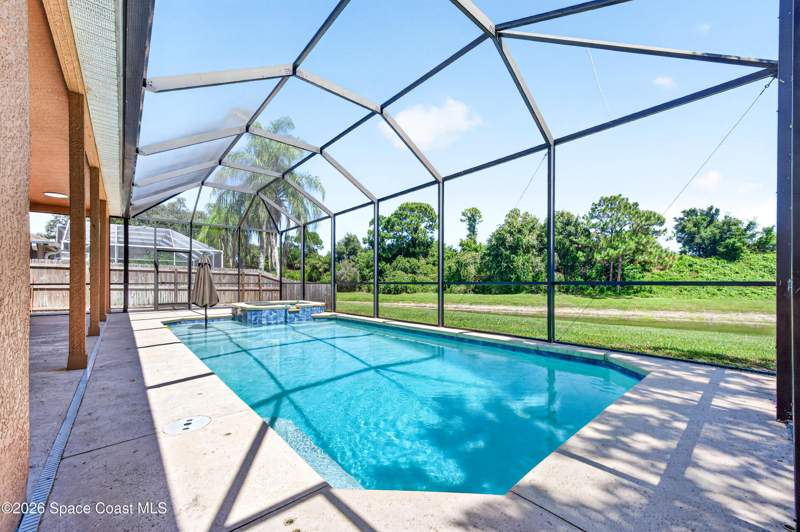 4 bedroom Single Family Residence at 2410 Summer Brook Street, Summer Brook Section 3, Melbourne — photo 5