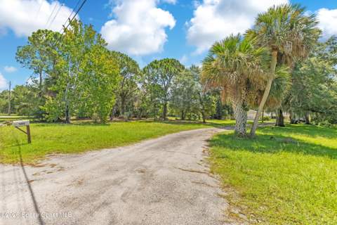 565 Kings Way, Merritt Island FL - photo 8 of 39
