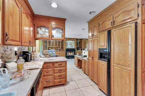 565 Kings Way, Merritt Island FL - photo 15 of 39