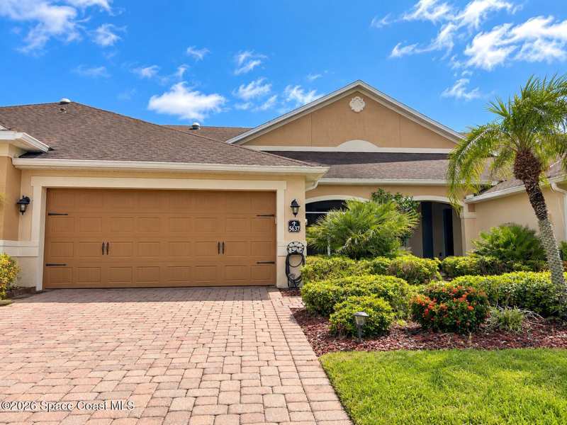 3 bedroom Townhouse at 5637 Tamarac Drive, Stoneridge Subdivision, Melbourne — photo 1