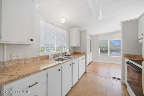 1884 Mango Street, Palm Bay FL - photo 11 of 39