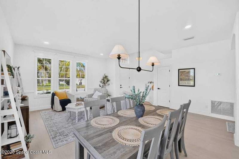4 bedroom Single Family Residence at 780 Glen Abbey Way, Isles of Baytree Phase 2 A Replat of Tract L Isl, Melbourne — photo 3