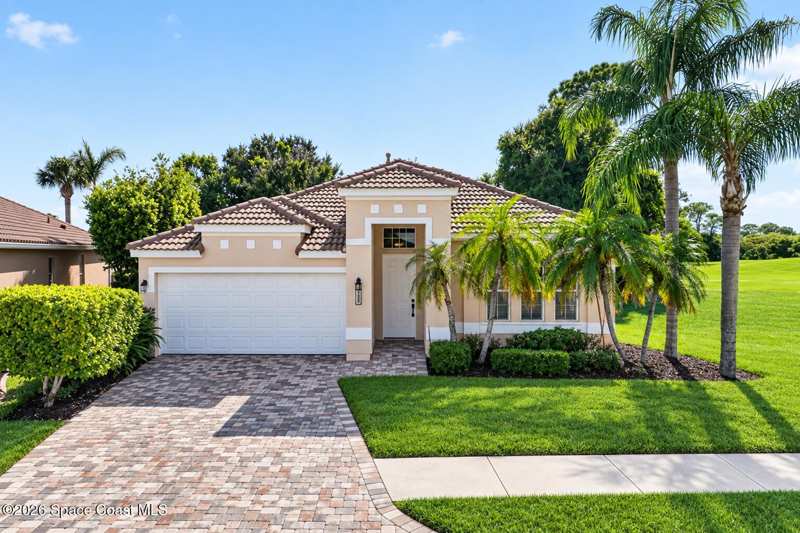 4 bedroom Single Family Residence at 780 Glen Abbey Way, Isles of Baytree Phase 2 A Replat of Tract L Isl, Melbourne — photo 1