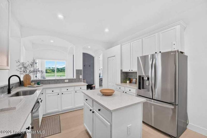 4 bedroom Single Family Residence at 780 Glen Abbey Way, Isles of Baytree Phase 2 A Replat of Tract L Isl, Melbourne — photo 5