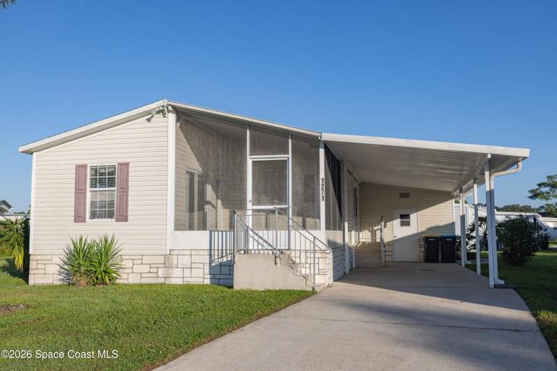 2 bedroom Manufactured Home at 1271 Shell Court, Port Malabar Holiday Park Unit 1, Palm Bay — photo 2