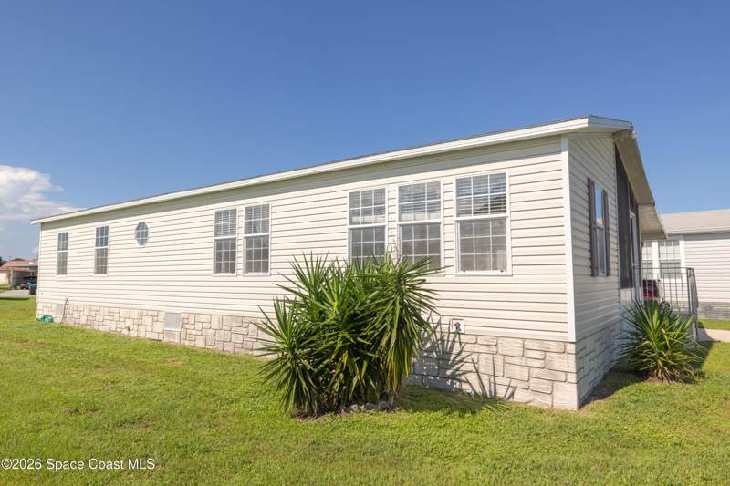 2 bedroom Manufactured Home at 1271 Shell Court, Port Malabar Holiday Park Unit 1, Palm Bay — photo 4
