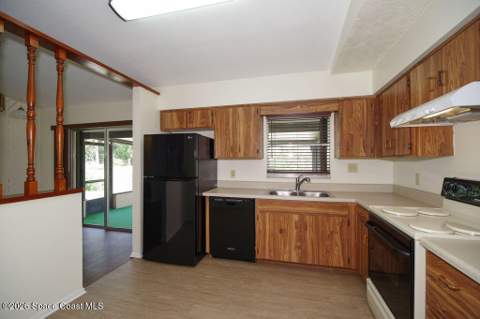 4925 Cocoanut Drive, Titusville FL - photo 7 of 25