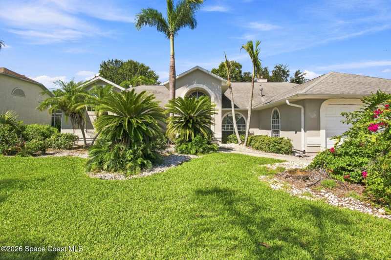 3 bedroom Single Family Residence at 452 Kimberly Drive, Suntree Lakes Ph I, Melbourne — photo 1