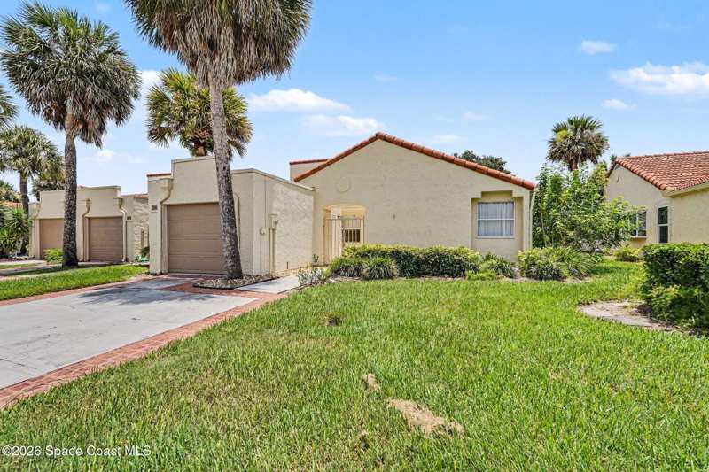 3 bedroom Townhouse at 745 Pine Island Drive, Courtyards Suntree Pud Stage 5 Tr 62 Unit 3, Melbourne — photo 1