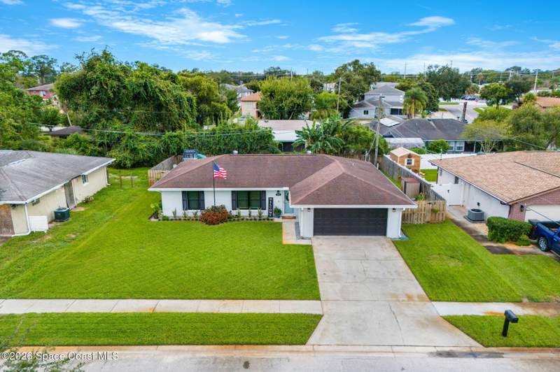 3 bedroom Single Family Residence at 995 Scott Street, Titusville, Titusville — photo 2