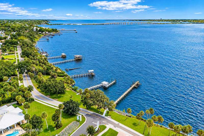 4 bedroom Single Family Residence at 215 First Light Circle, Riverwalk of Cocoa, Cocoa — photo 4