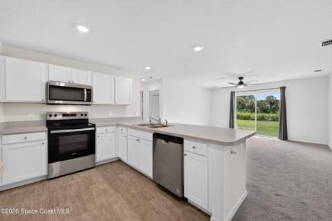 1568 Seeley Circle, Palm Bay FL - photo 15 of 56