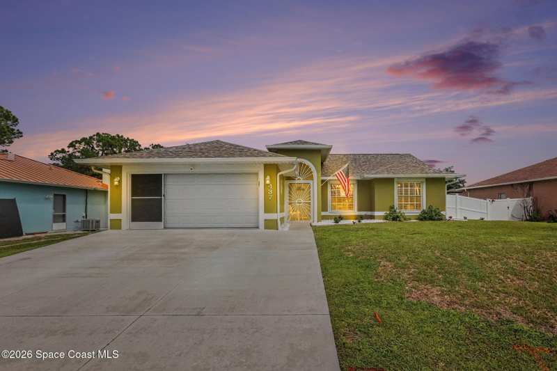3 bedroom Single Family Residence at 437 Jupiter Boulevard, Port Malabar Unit 48, Palm Bay — photo 1